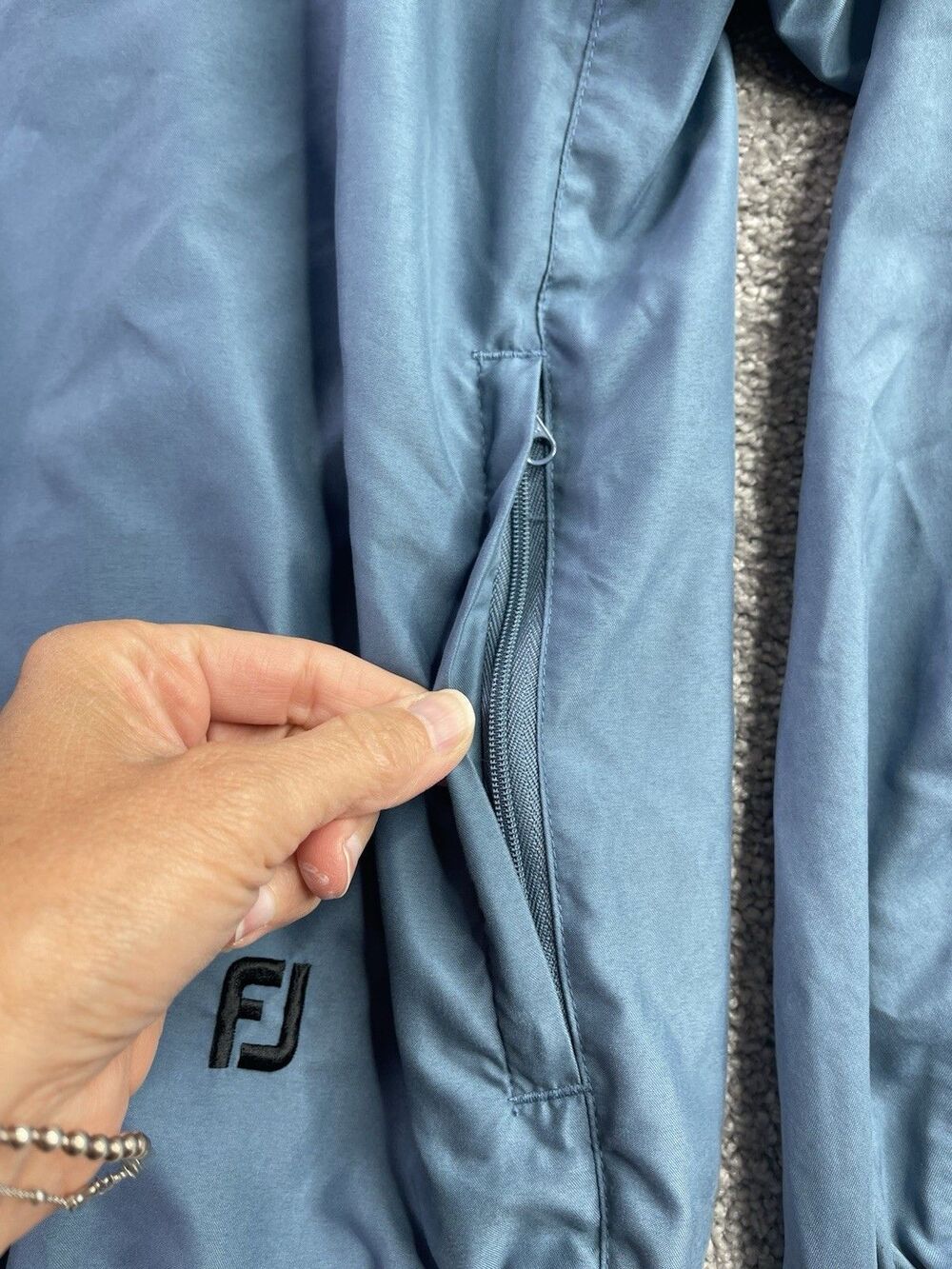 FootJoy FJ Golf Pullover Jacket Mens M Blue V Neck Zip Pocket Windbreaker - Picture 3 of 10